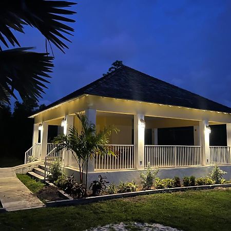 Garden Penthouse Apartment Nassau Exterior photo